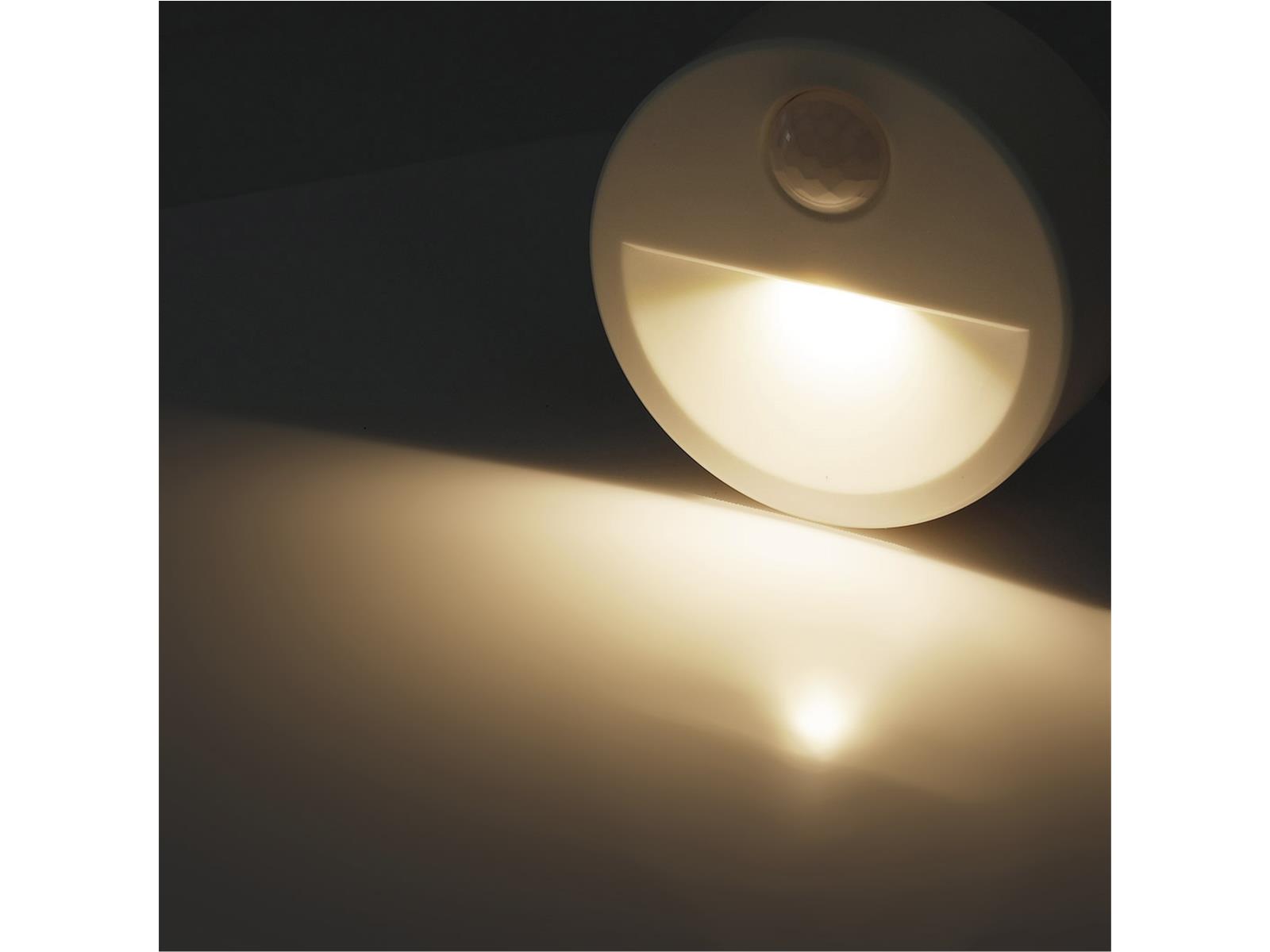 LED Treppenlicht mit BewegungsmelderBatteriebetrieb, 3x AAA, warmweiß