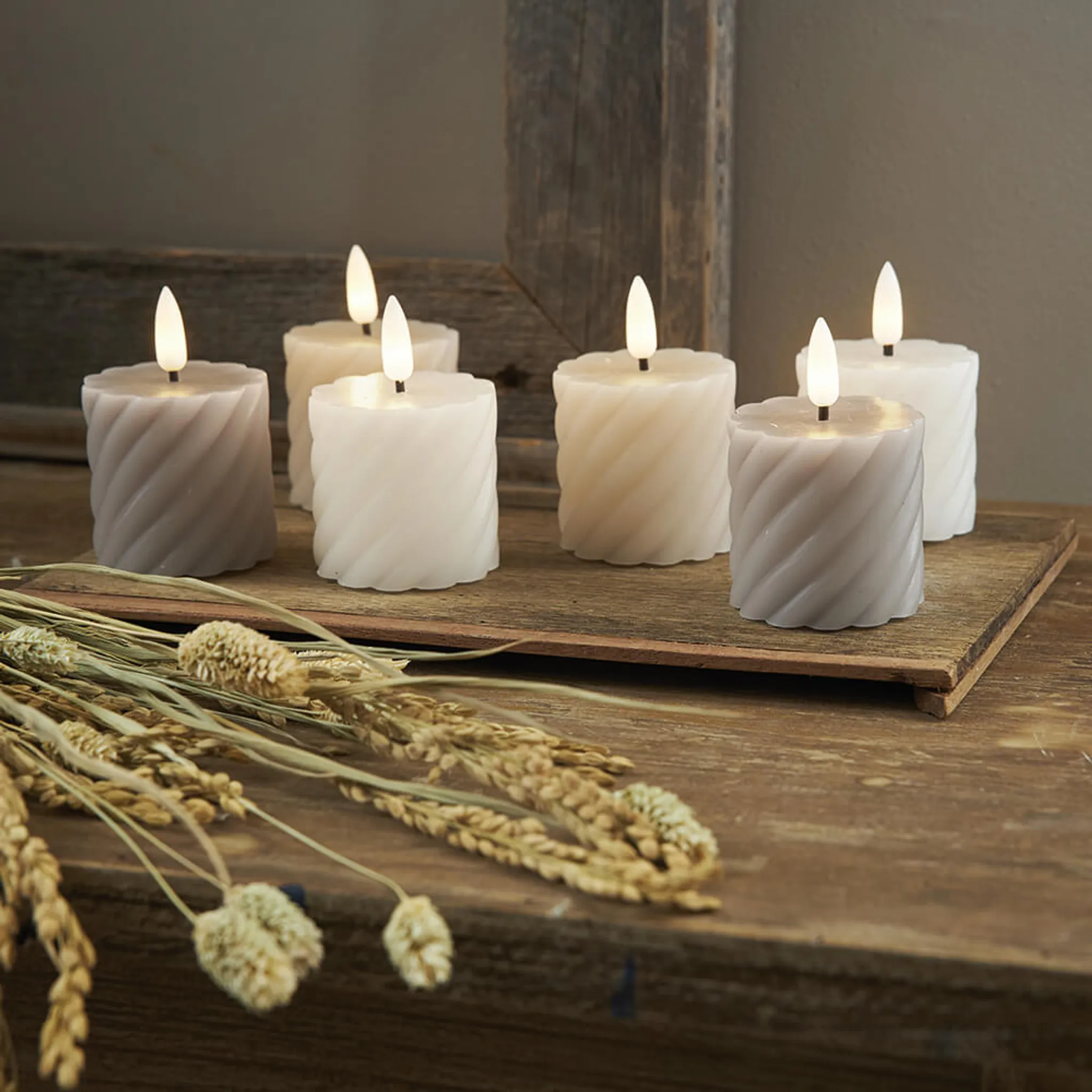 LED Echtwachs-Kerze ''Flamme Swirl Votive'', 2er-Set, beige, Spiraloptik, 5x7.5cm